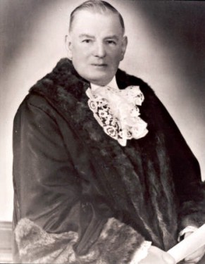 Cr John Allnutt, Mayor of the City of Moorabbin 1948/49. Courtesy City of Kingston, Kingston Collection.