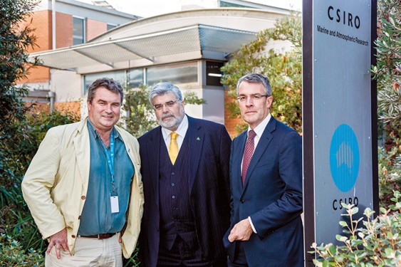 CSIRO Staff Association president Dr Michael Borgas, Senator Kim Carr and member for Isaacs Mark Dreyfus at the science research organisation’s Aspendale laboratories. Picture: Gary Sissons