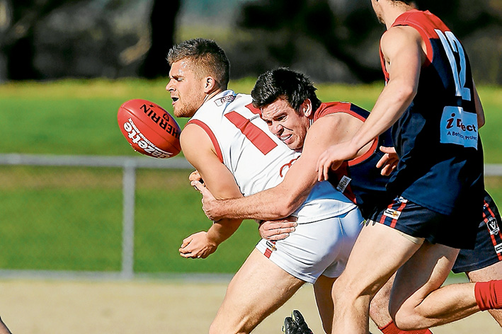 Ball! Mt Eliza easily accounted for Karingal 177-40 in their Peninsula League clash and Mt Eliza’s Justin Van Unen is just five goals short of kicking 100 goals for the season. Picture: Gary Bradshaw