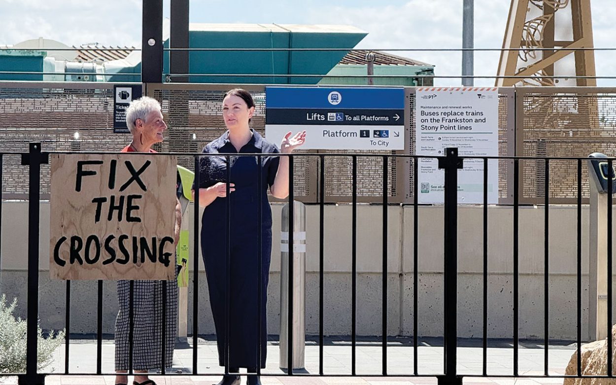 MP Rachel Payne (right) and Chelsea resident Kerry Lee discuss the fence at Chelsea Station. Picture: Supplied